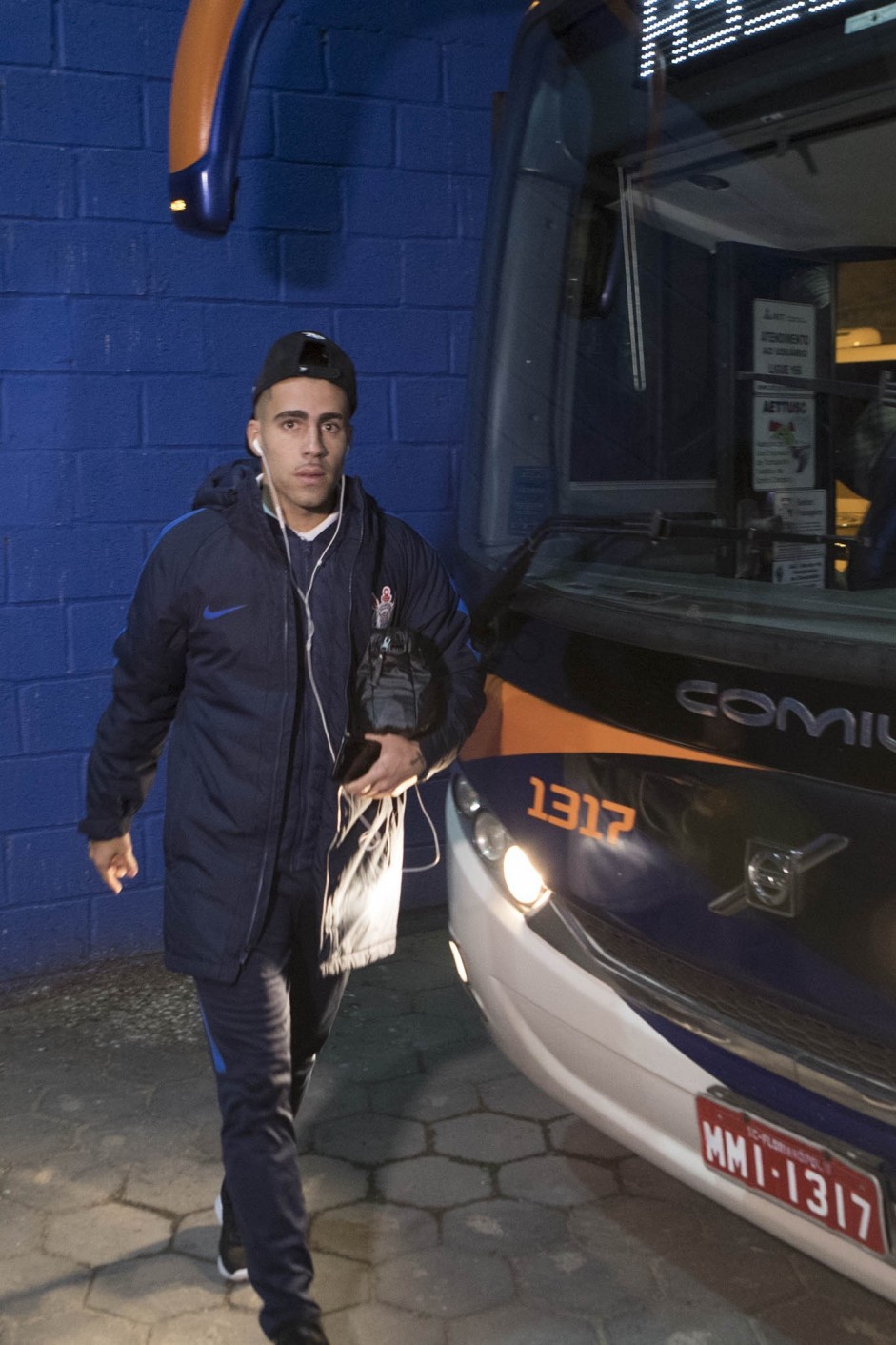 Gabriel antes da partida contra o Avaí pelo campeonato brasileiro