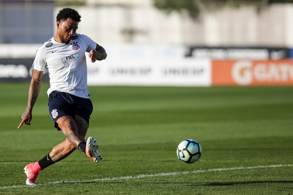 Kazim no treino aps partida contra o Ava