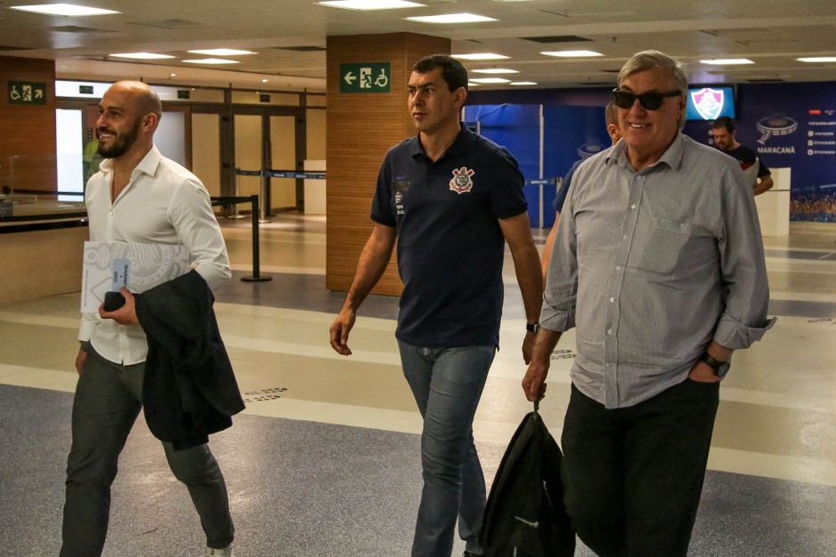 Chegada de Alessandro, Flvio Adauto e Fbio Carille para a partida contra o Fluminense