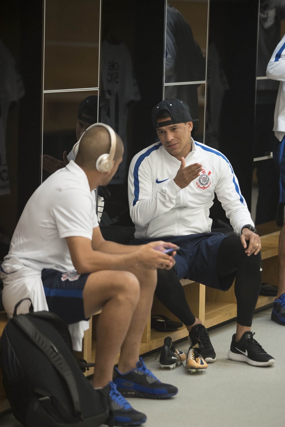 Giovanni Augusto e Clayton antes da partida contra o Patriotas pela Sulamericana