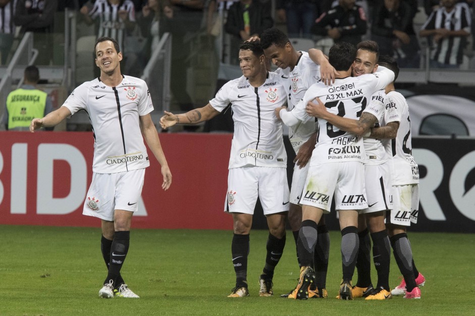 No Mineiro, Corinthians chegou a 18 jogos sem derrota; maior sequncia desde 1971