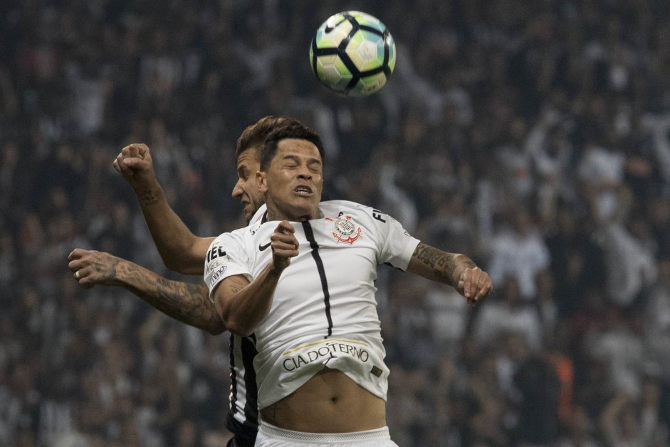 Giovanni Augusto substituiu Marquinhos Gabriel contra o Atltico Mineiro