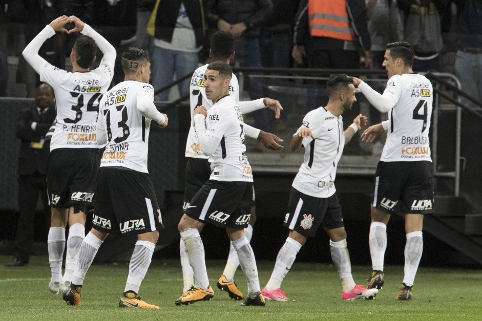 Pedro Henrique marcou o terceiro gol do Corinthians contra o Sport