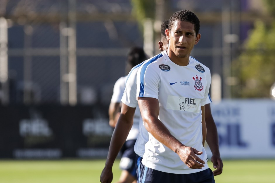 O zagueiro Pablo no treino de reapresentao  do Corinthians, aps folga dupla