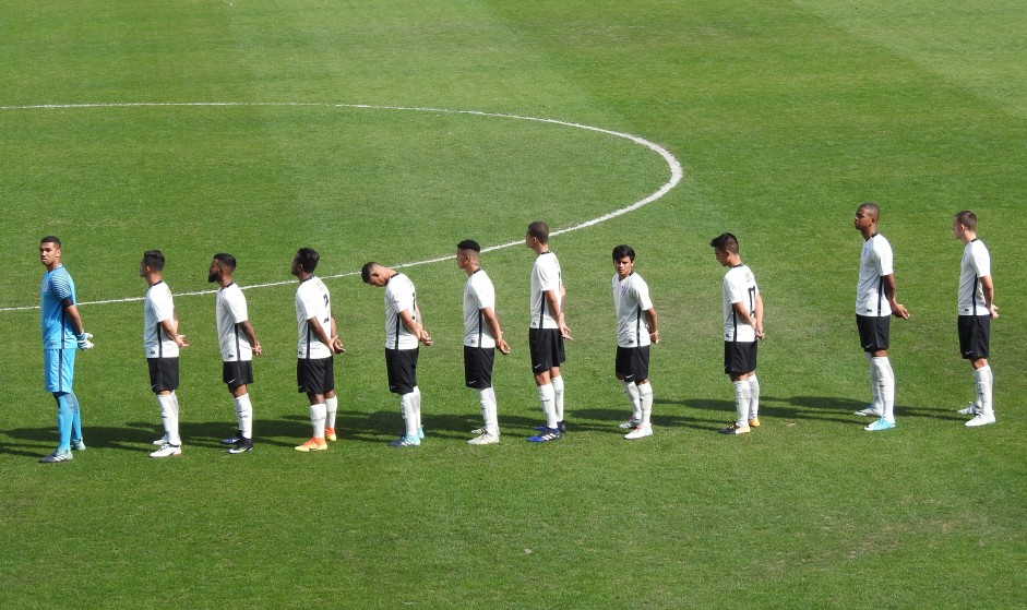 Equipe Sub-20 do Corinthians antes da partida contra o Paulista, pelo Paulisto