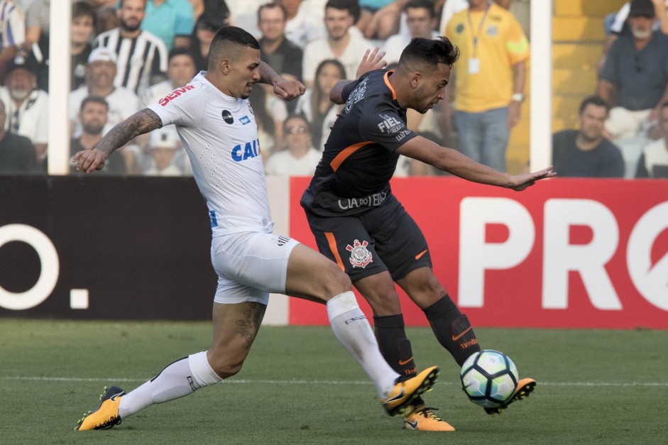 Santos tenta caar lder Corinthians no Brasileiro