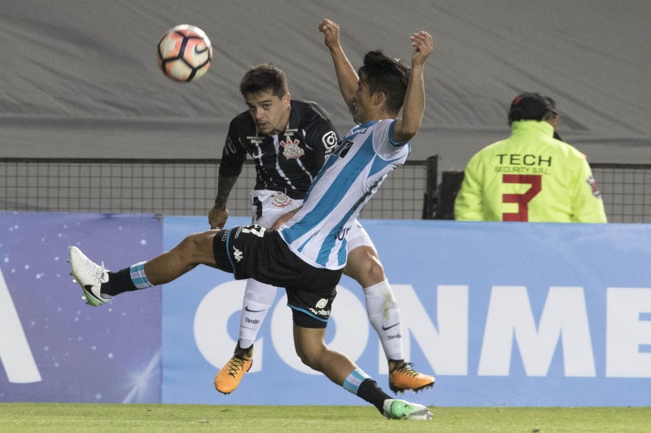 Fagner não impediu tropeço do Corinthians na Sul-Americana Fagner não impediu tropeço do Corinthians na Sul-Americana