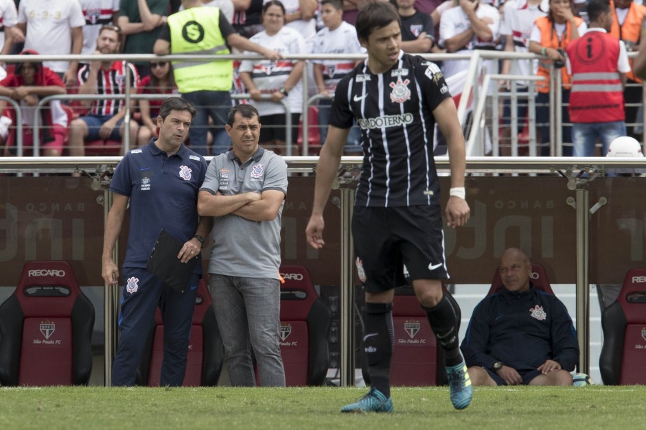 Corinthians empatou com o So Paulo em clssico marcado por reclamaes tricolores