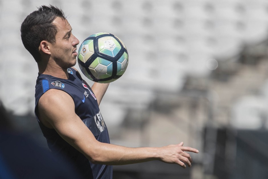Rodriguinho quer seguir no Corinthians em 2018