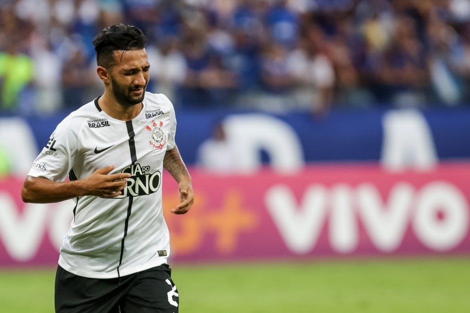 Clayson chorou ao marcar o gol de empate do Corinthians sobre o Cruzeiro