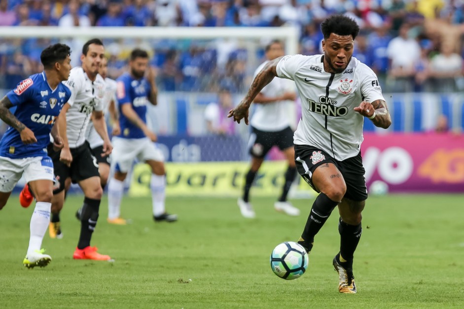 Kazim foi o escolhido para substituir Jô diante o Cruzeiro no Mineirão