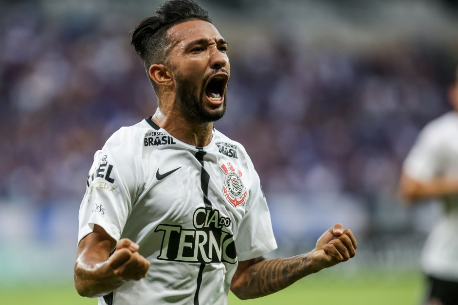 O jogador muito emocionado pelo gol de empate sobre o Cruzeiro no Mineirão