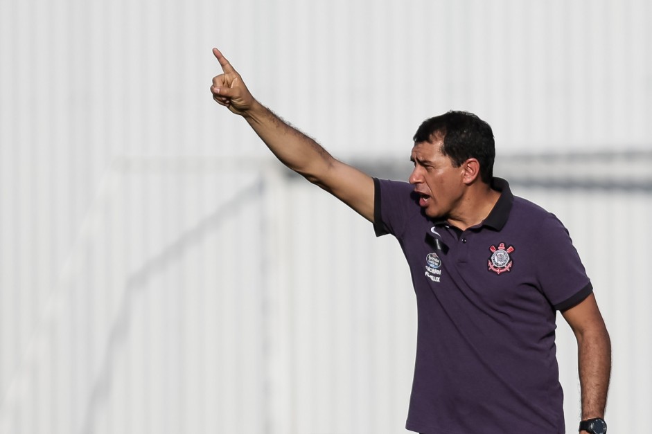 Carille est prestes a igualar recorde no Corinthians