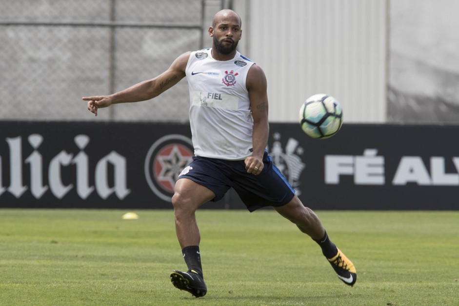 Fellipe Bastos não reencontrará seu ex-clube neste sábado Fellipe Bastos não reencontrará seu ex-clube neste sábado