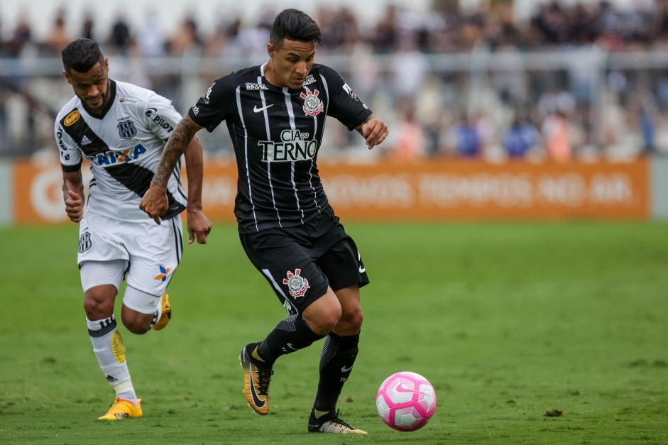 Arana em ao na partida contra a Ponte Preta