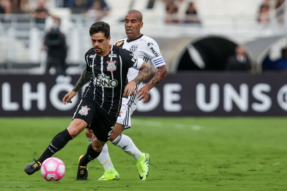 Fagner em ao na partida contra a Ponte Preta