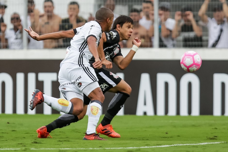 Romero em ao na partida contra a Ponte Preta