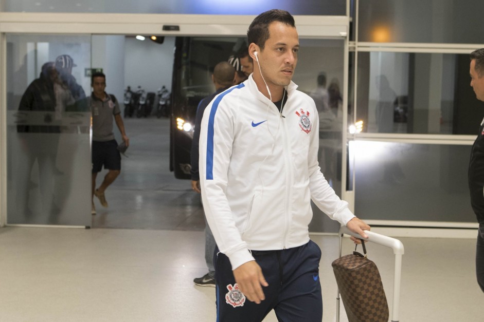 Rodriguinho chega  Arena Corinthians para enfrentar o Palmeiras, pelo Campeonato Brasileiro