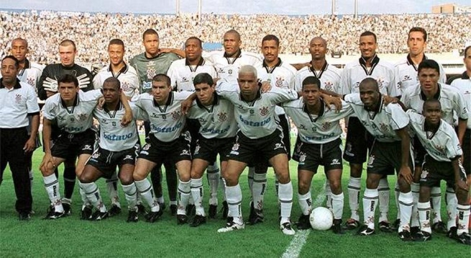 Time de 1999 tambm chegou s quartas da Libertadores, mas foi derrotado pelo arquirrival