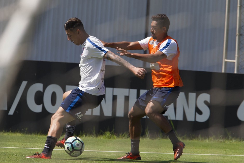 Gabriel e Lo Prncipe no treino desta segunda-feira j com foco no Fluminense