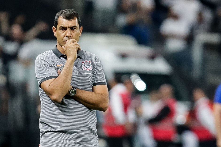 Fábio Carille quer reforços, mas sabe da situação Fábio Carille quer reforços, mas sabe da situação