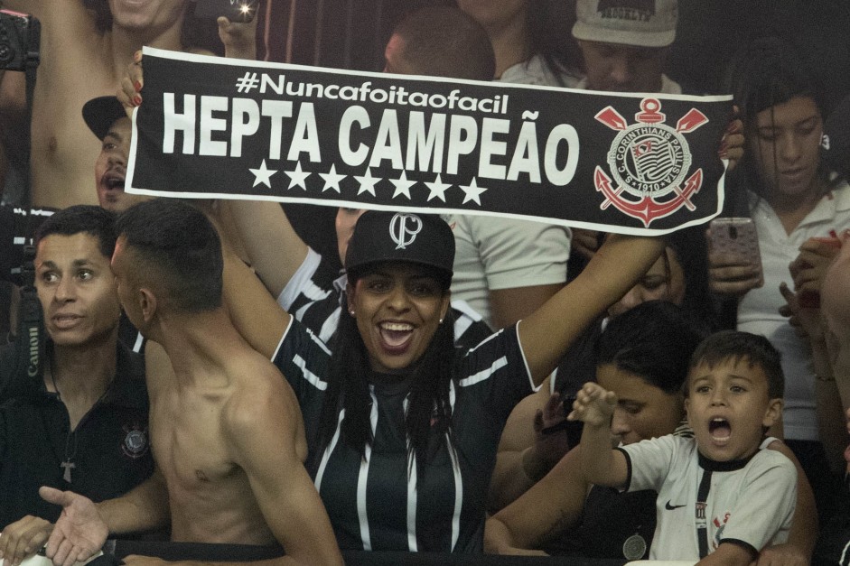 A torcida compareceu e lotou a Arena Corinthians na partida que garantiu o heptacampeonato
