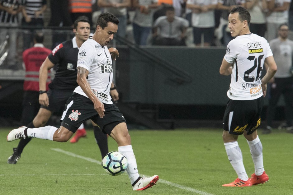 Jadson acertou o chute que selou a vitória corinthiana e o hepta