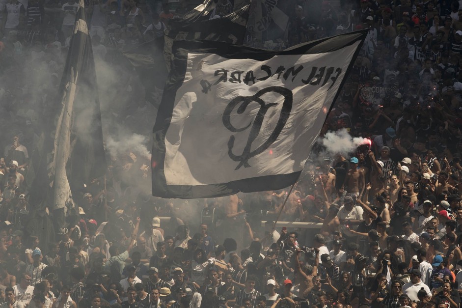 Torcida do Corinthians  a segunda no Torcedmetro, ranking do Movimento por um Futebol Melhor