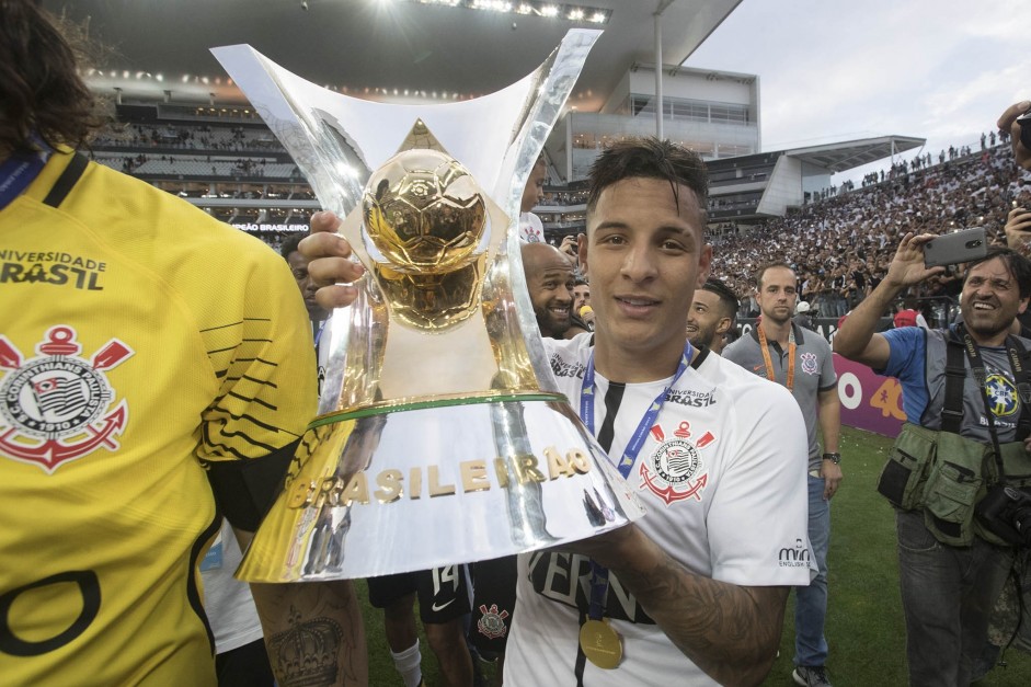 Guilherme Arana ganhou três títulos com a camisa do Corinthians