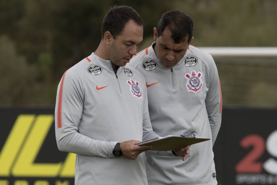 Ivan Grava e Carille no treino em solo americano antes do time encarar o Rangers