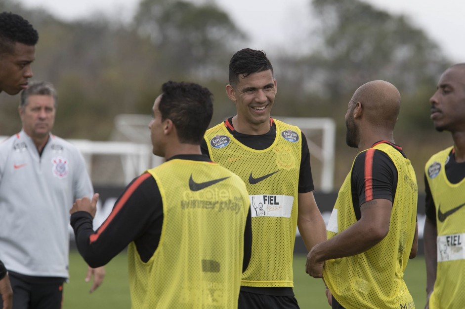 Jogadores durante treino nos EUA para encarar o Rangers, pela Florida Cup