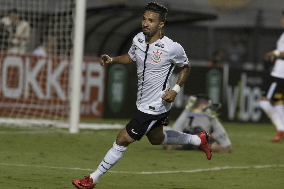 Clayson vive bom incio de temporada no Corinthians
