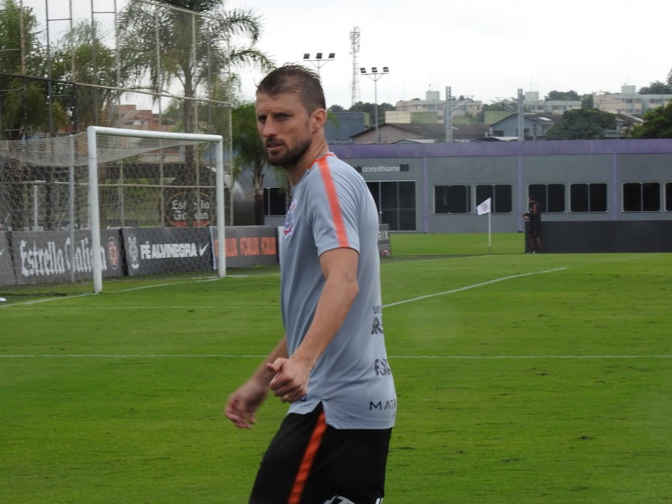 Henrique tambm atuou em jogo-treino contra o Nacional-SP