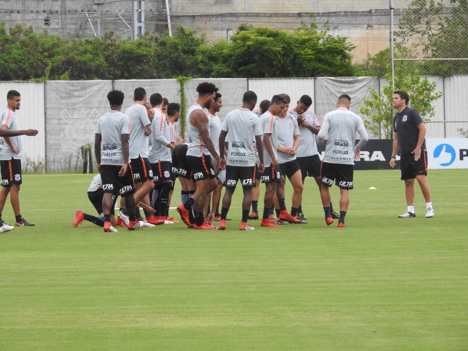 Elenco do Corinthians ainda est aberto s vsperas do incio da Libertadores