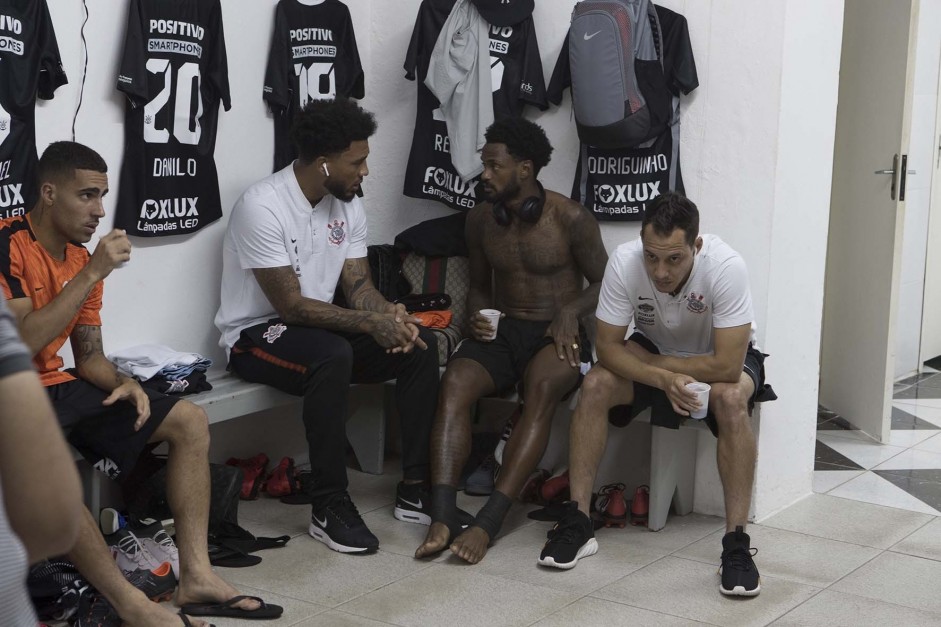 Gabriel, Kazim, Renê Júnior e Rodriguinho antes do jogo contra o Red Bull Brasil