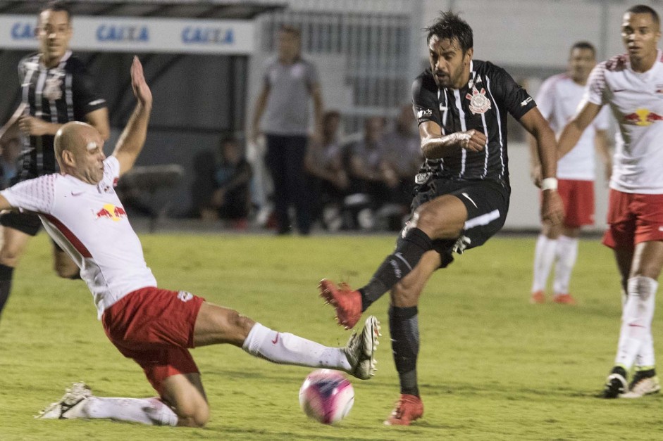 Jnior Dutra durante partida contra o Red Bull Brasil, pelo Paulisto 2018