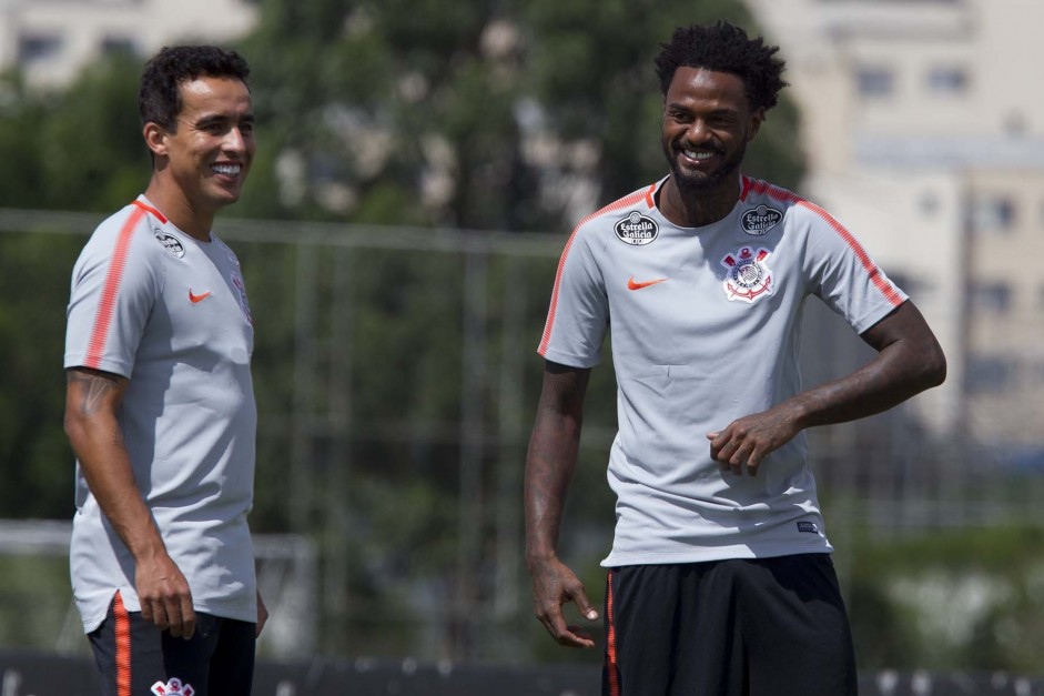 Jadson e Renê Júnior treinam no CT