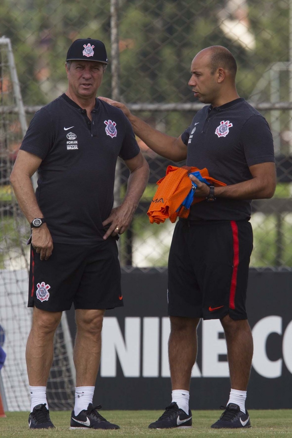 Walmir Cruz e Fabrício do Prado no CT