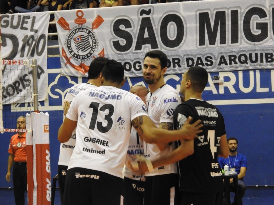 Corinthians vai enfrentar o SESI-SP nos playoffs da Superliga