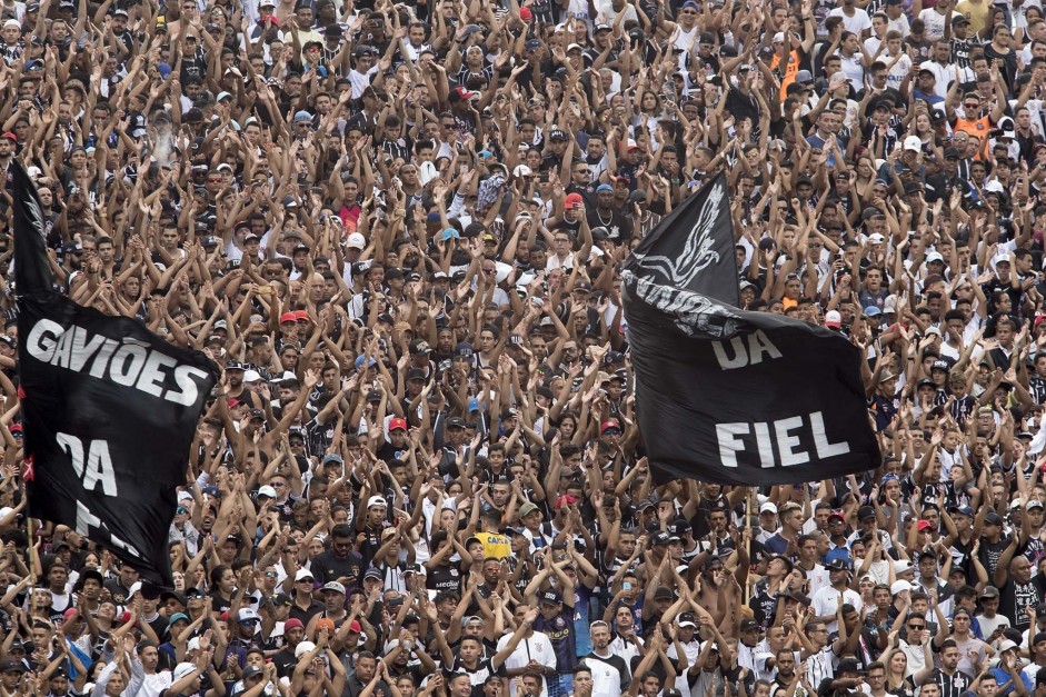Cerca de 12 mil torcedores foram  Arena Corinthians apoiar o time antes do drbi