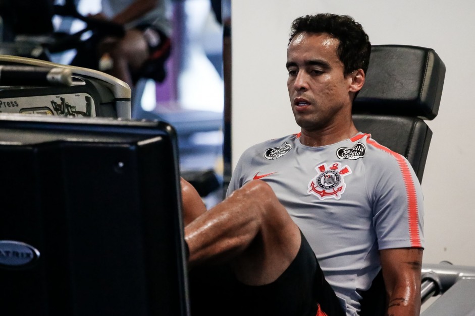 Jadson ainda no sabe se estar recuperado para quartas contra o Bragantino