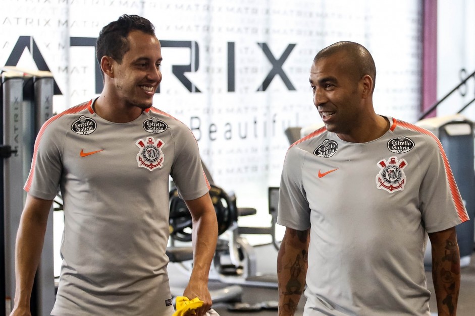 Rodriguinho e Emerson Sheik j haviam jogado juntos no Corinthians em 2013