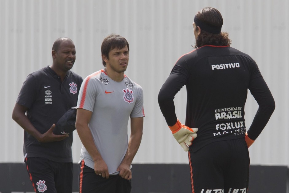 Romero no treino do Corinthians