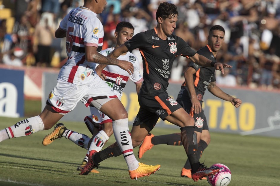 Matheus Vital em ao contra o Botafogo-SP