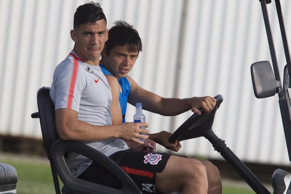 Os paraguaios Balbuena e Romero podero estar em campo na quinta-feira