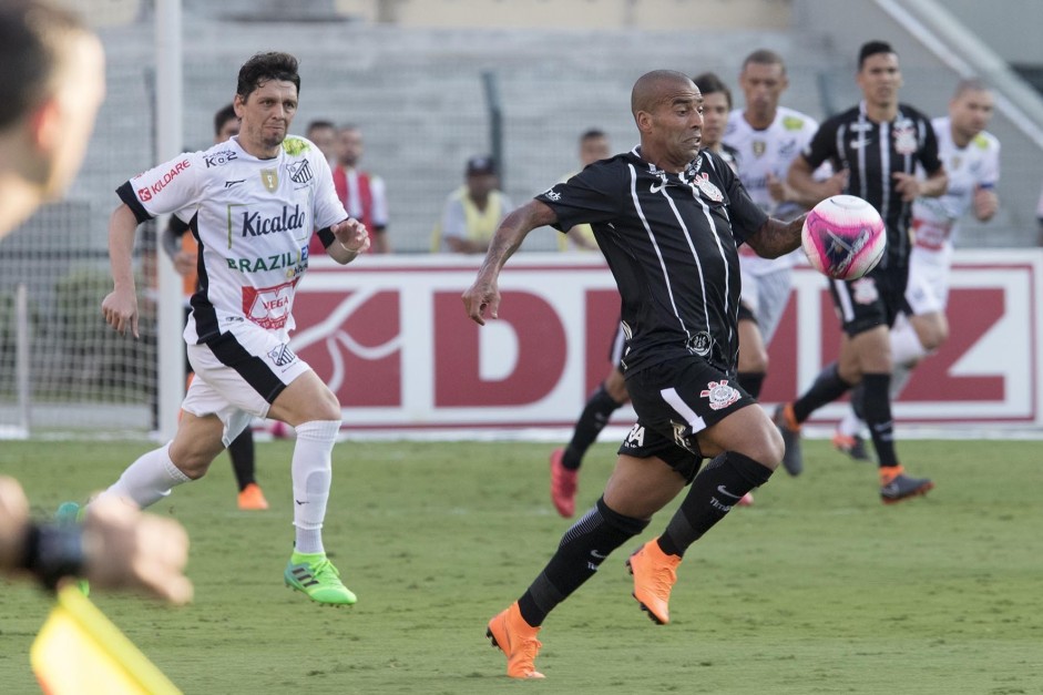 Emerson Sheik também foi titular contra o Bragantino, pelo campeonato paulista