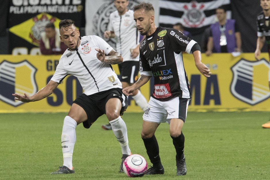 Maycon tomou conta do meio campo contra o Bragantino, na Arena Corinthians