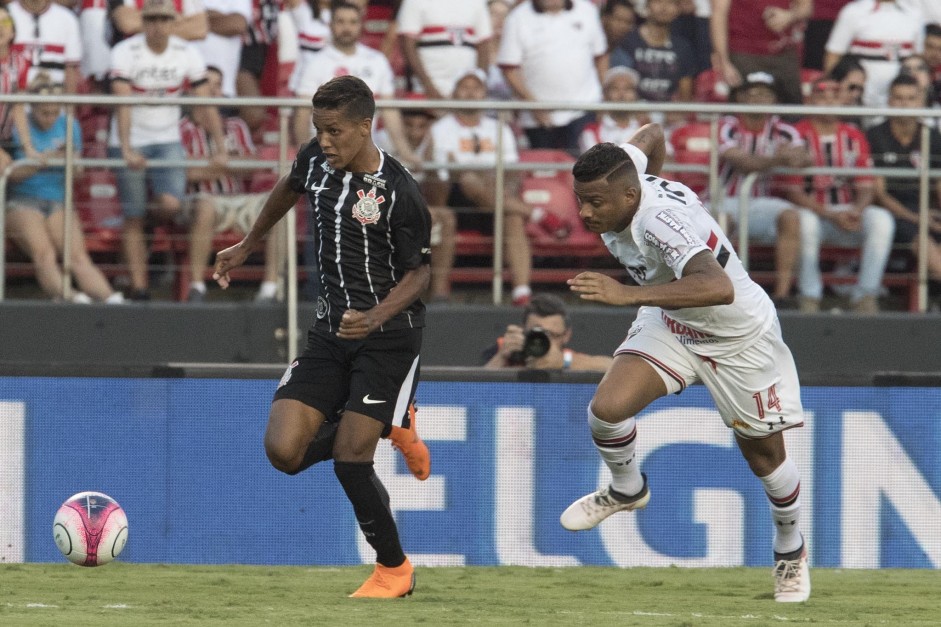 Pedrinho entrou nos minutos finais contra o São Paulo, no Morumbi