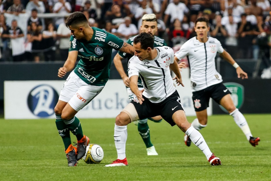 Jogo contra o Palmeiras foi tenso durante os 90 minutos