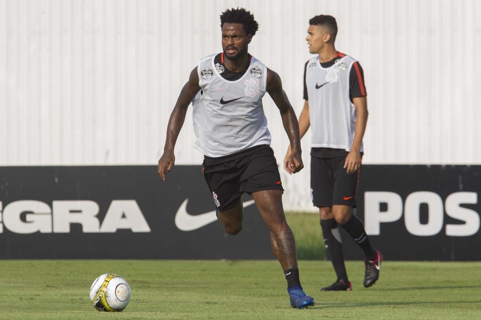 Ren Jnior treina para enfrentar o Palmeiras, na final do campeonato paulista 2018